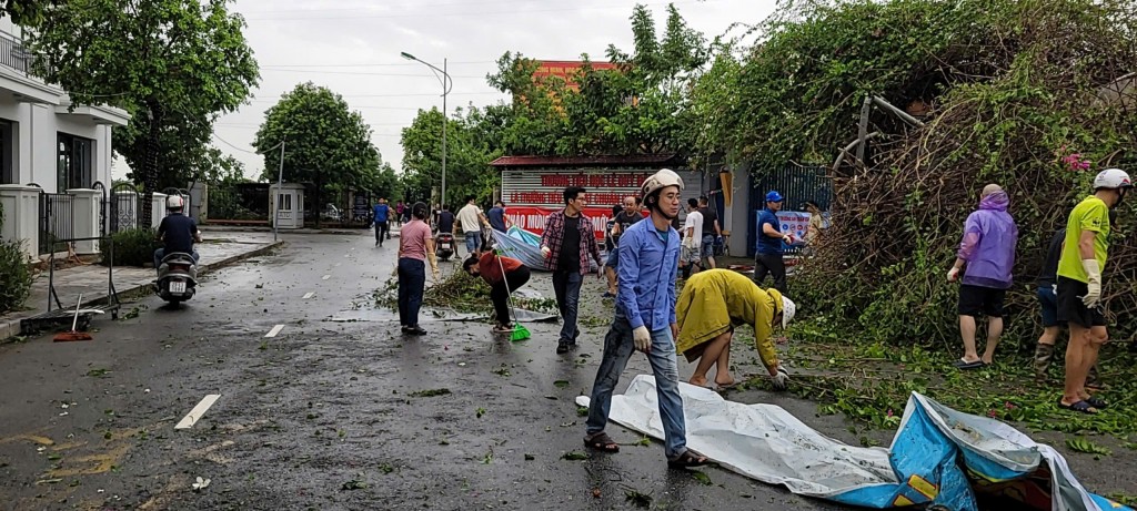 Khẩn trương khắc phục hậu quả, đảm bảo an toàn đón học sinh