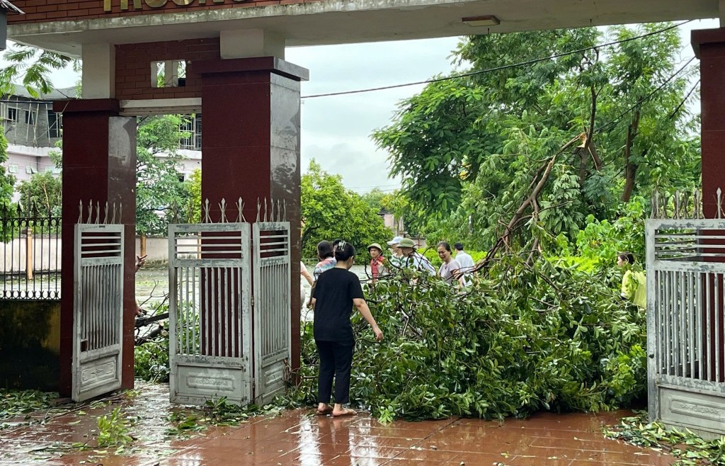 Các trường học khắc phục hậu quả sau cơn bão Yagi