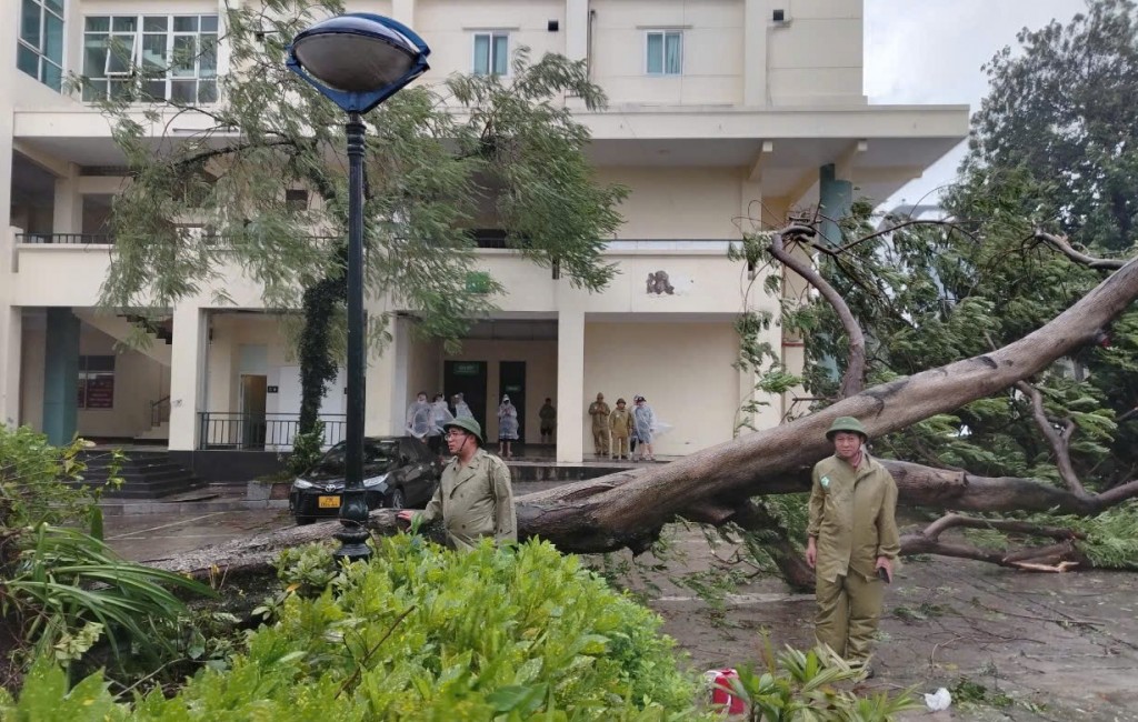 Sau bão số 3, công tác khám chữa bệnh tiếp tục được đảm bảo