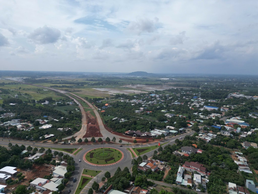 Cao tốc Biên Hòa - Vũng Tàu thành hình đẹp như dải lụa