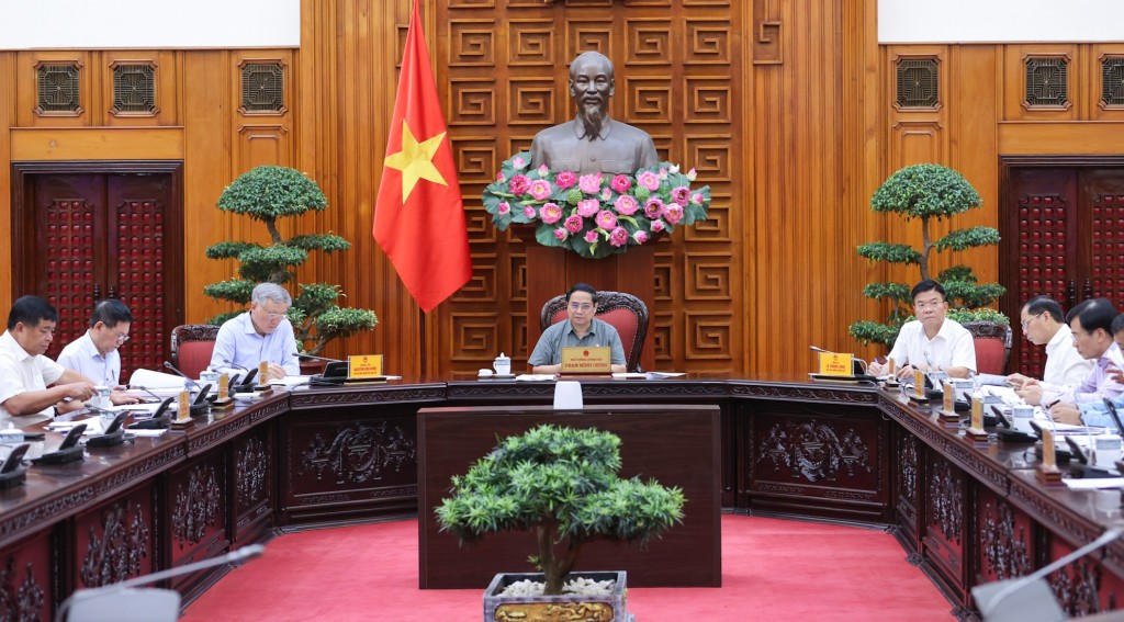 Thủ tướng Phạm Minh Chính, Trưởng Tiểu ban Kinh tế - Xã hội Đại hội đại biểu toàn quốc lần thứ XIV của Đảng chủ trì Phiên họp - Ảnh: VGP/Nhật Bắc