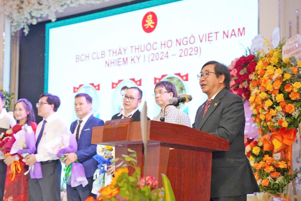 Giáo sư-TS, bác sĩ, Thầy thuốc Nhân dân Ngô Minh Xuân, Chủ tịch Câu lạc bộ Thầy thuốc họ Ngô