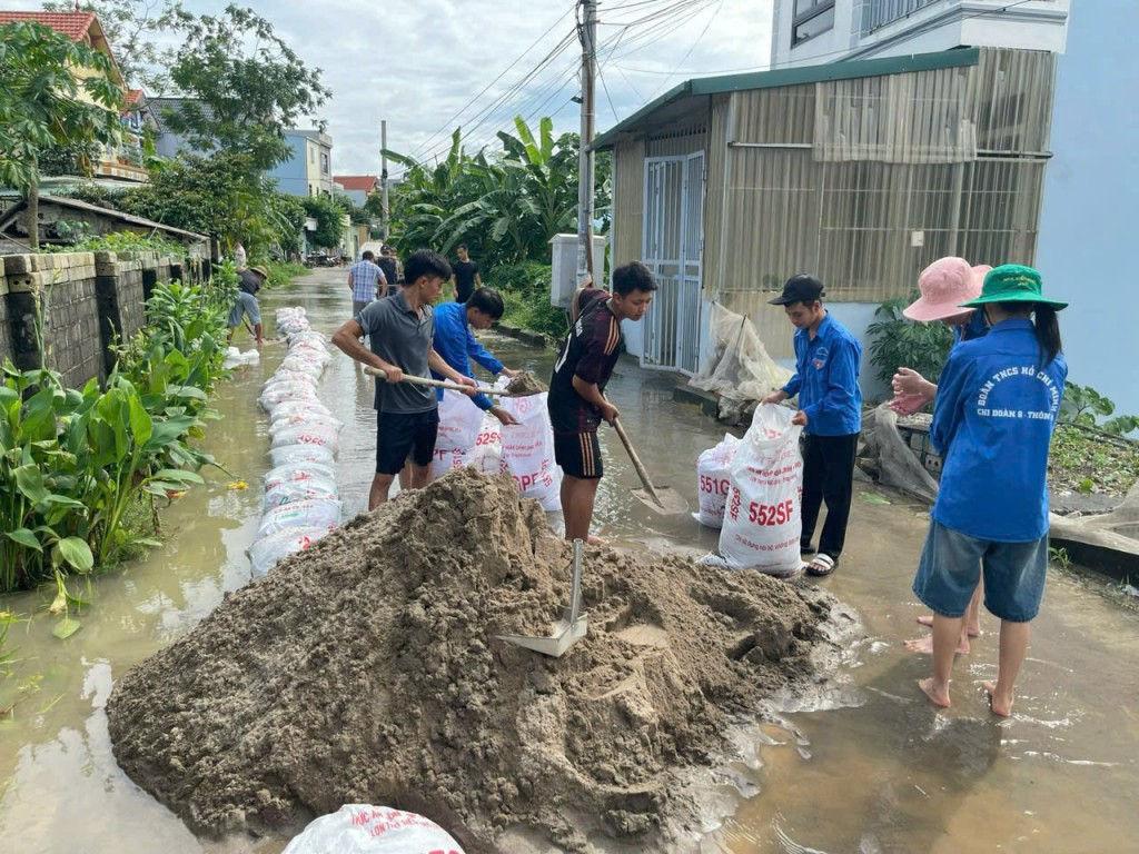 Huy động lực lượng tại chỗ phòng, chống thiệt hại do mưa bão