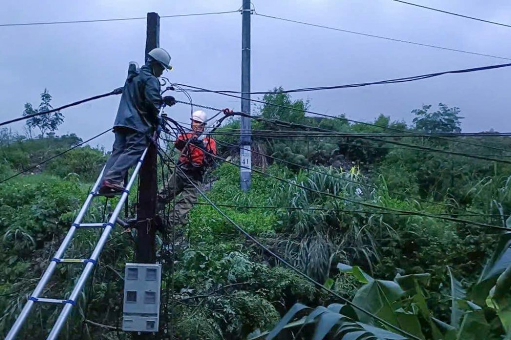 EVN cập nhật thông tin và khôi phục cung cấp điện sau bão