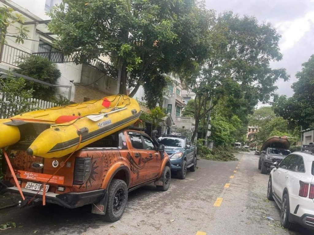 Hai Câu lạc bộ