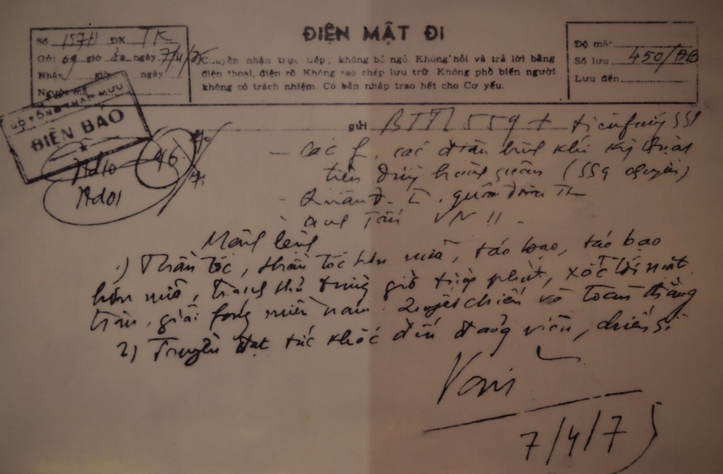 Bức điện mật của Đại tướng Võ Nguyên Giáp gửi các đơn vị tham gia chiến dịch Hồ Chí Minh lịch sử, ngày 7/4/1975 (Ảnh: Ban Cơ yếu Chính phủ)