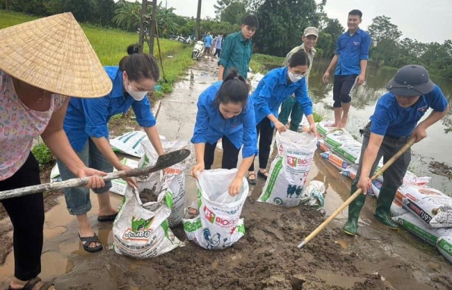 Huyện Ứng Hoà: Di dời 110 hộ dân ra khởi nơi bị ngập