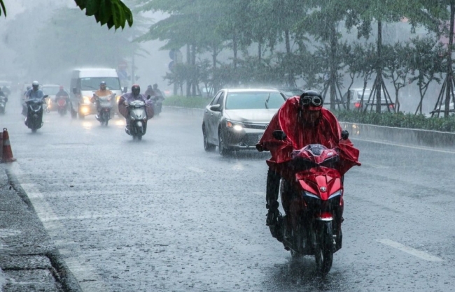 Đông Bắc Bộ, Lào Cai, Yên Bái có mưa, cục bộ có nơi trên 80mm