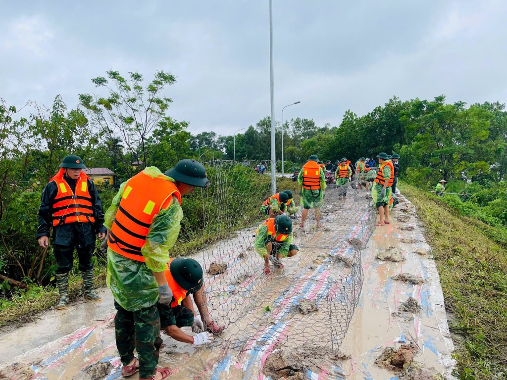 Duy trì lực lượng ứng cứu nhanh, sẵn sàng cơ động khi cần thiết