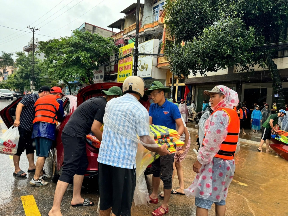 Hơn 2.500 đoàn viên, thanh niên Yên Bái hỗ trợ bà con khắc phục hậu quả thiên tai