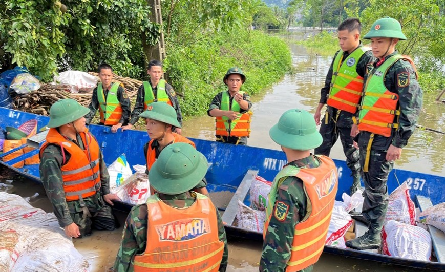 22.719 lượt cán bộ, chiến sỹ tham gia khắc phục hậu quả mưa, lũ