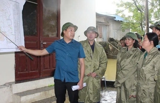 Chương Mỹ quyết liệt không để người dân bị cô lập trong vùng lũ