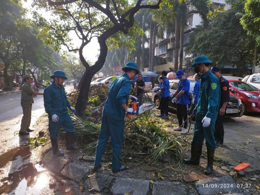 Phát động toàn dân tham gia tổng vệ sinh môi trường