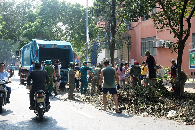 Quận Nam Từ Liêm: Tổng lực vệ sinh sau bão