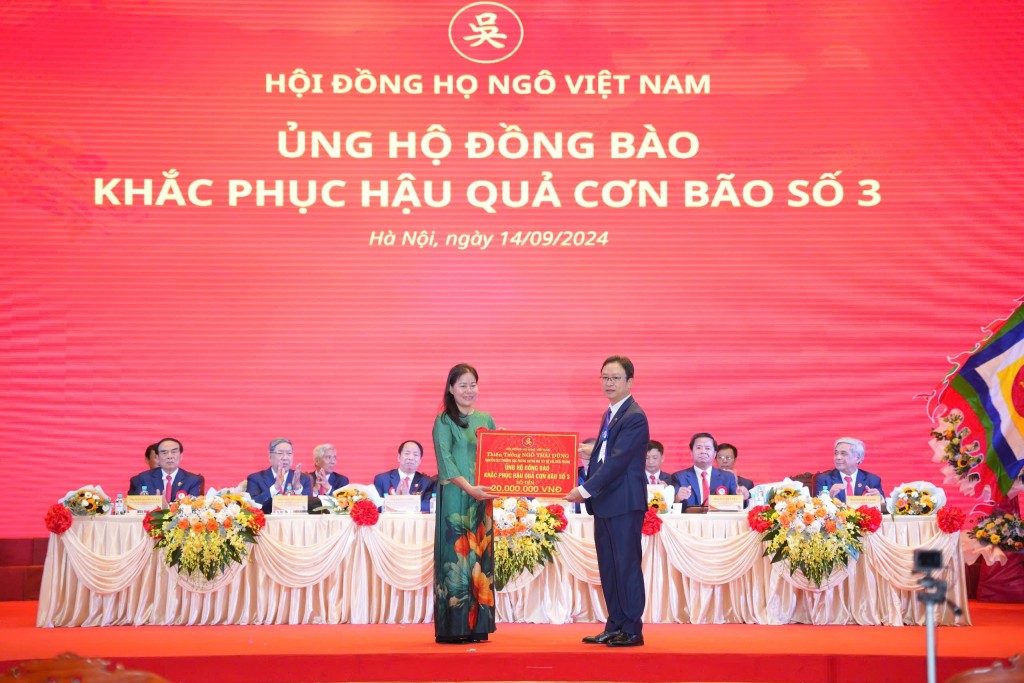 Họ Ngô Việt Nam ủng hộ hơn 600 triệu đồng tới đồng bào vùng bão, lũ