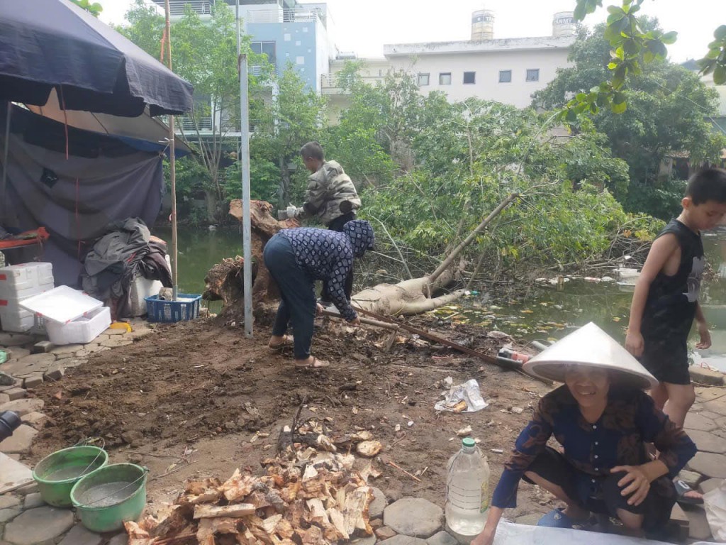 Hướng dẫn người dân xử lý môi trường, phòng chống dịch bệnh mùa mưa lũ