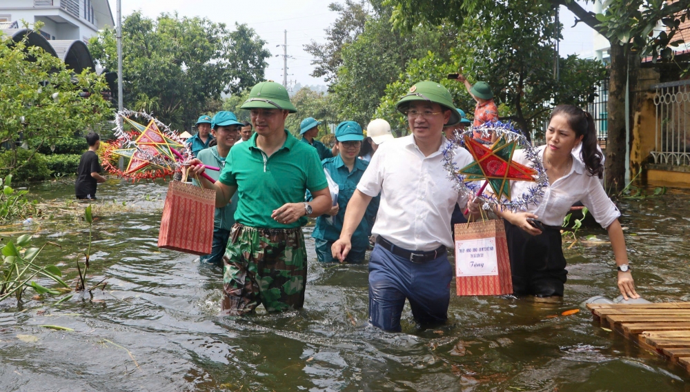 Sơn Tây: Người đứng đầu chịu trách nhiệm về kết quả khắc phục bão số 3