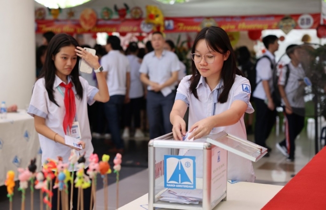 “Trung thu yêu thương” sẻ chia với người dân vùng lũ