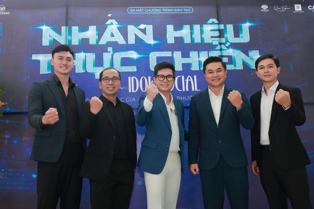 5 chuyên gia: CEO Cao Hùng Thuận, Voice talent Hiếu Lê, đạo diễn Jos Tuấn Dũng, Leo Võ Thái Lâm và nhà báo Quang Nam ra mắt chương trình đào tạo “Nhân hiệu thực chiến Idol Social”