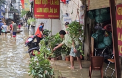 Hơn 75.000 người dân vùng ngập lụt trở về nơi ở