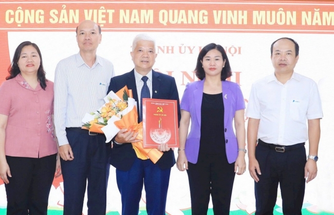 Ông Nguyễn Hữu Chỉnh giữ chức Phó Bí thư Đảng ủy VNPT Hà Nội