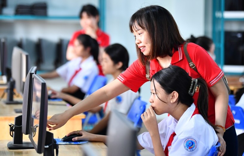 Nâng cao kỹ năng công nghệ cho học sinh vùng biên giới