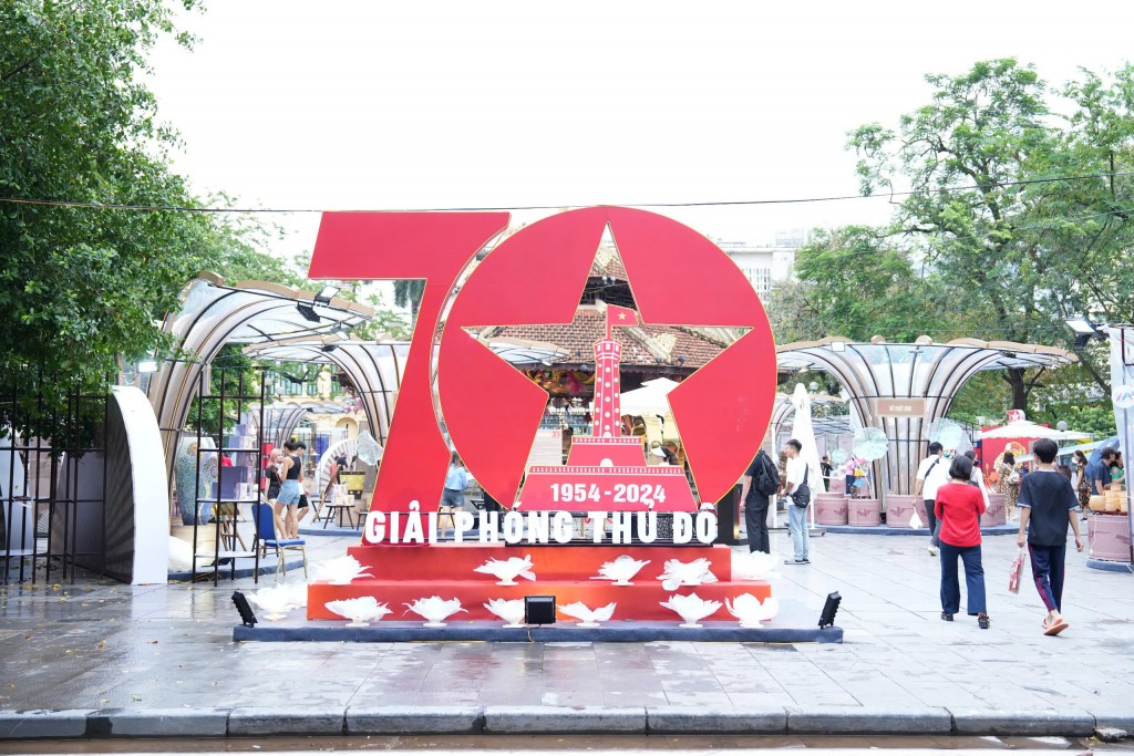 Giới trẻ hào hứng tham gia các hoạt động tại Festival Thu Hà Nội