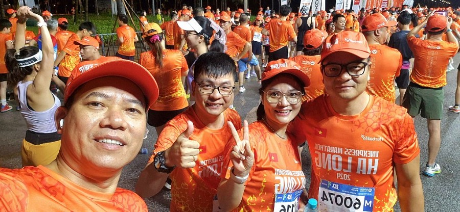 9.000 runner đội mưa chinh phục Giải VnExpress Marathon Amazing Halong 2024