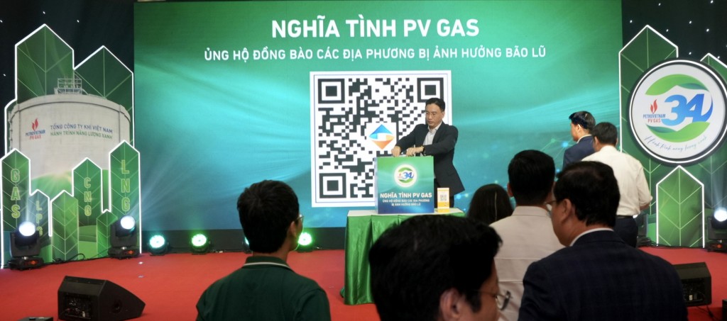   Toàn thể PV GAS tích cực ủng hộ miền Bắc khắc phục thiên tai