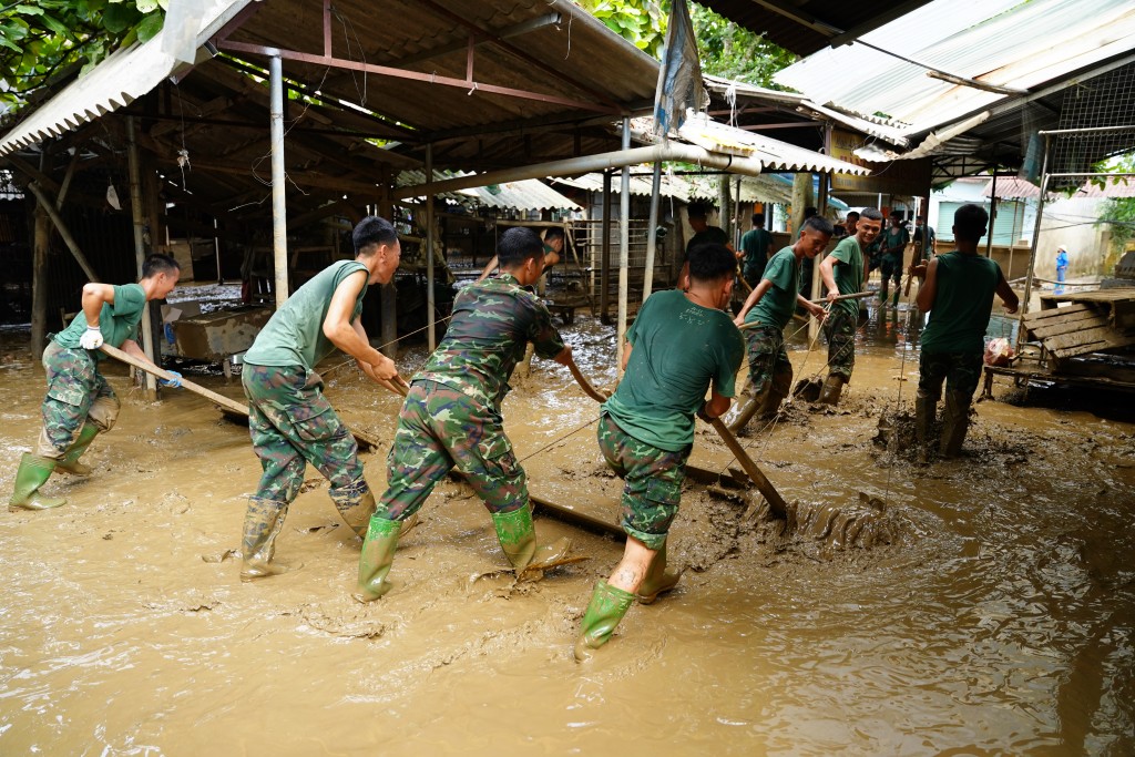 Nỗ lực khắc phục hậu quả, ổn định đời sống tại các vùng bão lũ