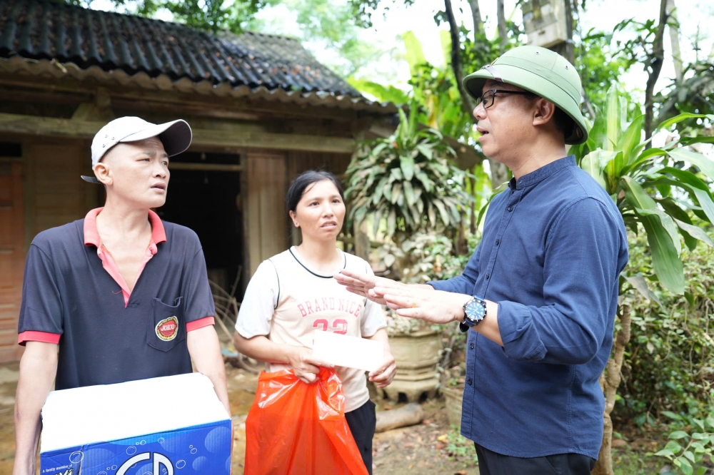 Mang yêu thương đến xã Bảo Thắng, Lào Cai