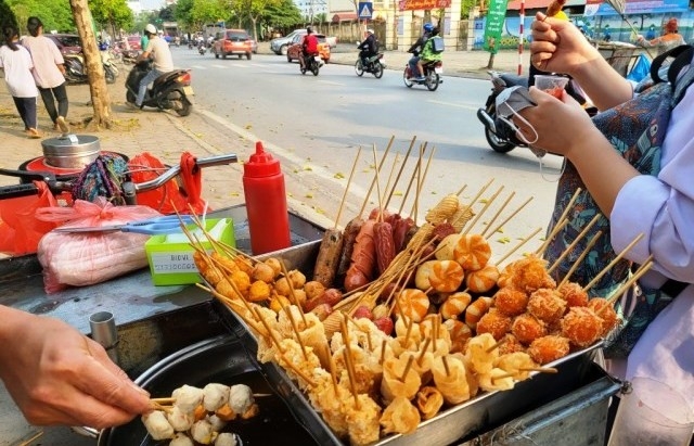 Tăng cường kiểm soát an toàn thực phẩm trong và xung quanh trường học