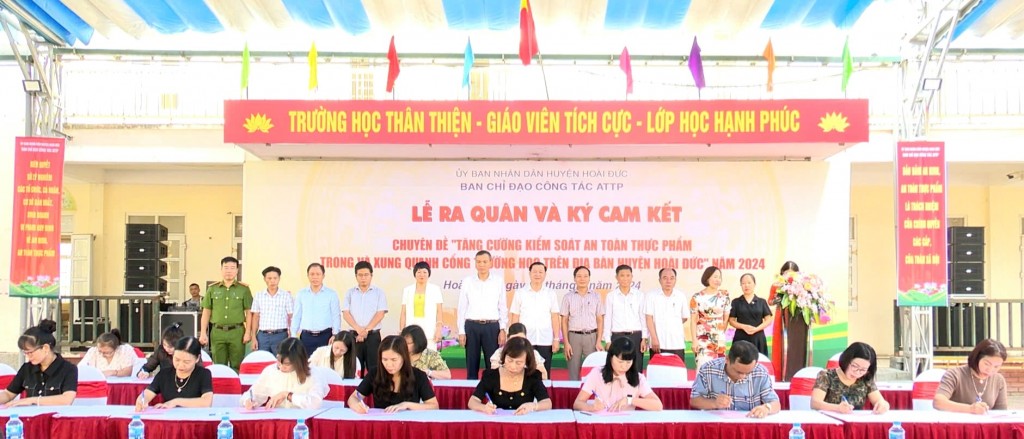 Các trường học trên địa bàn huyện Hoài Đức ký cam kết về đảm bảo an toàn thực phẩm