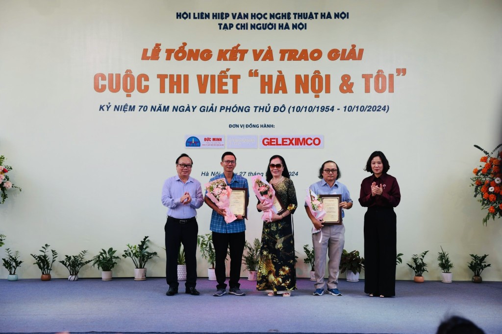 Các tác giả đạt giải Ba