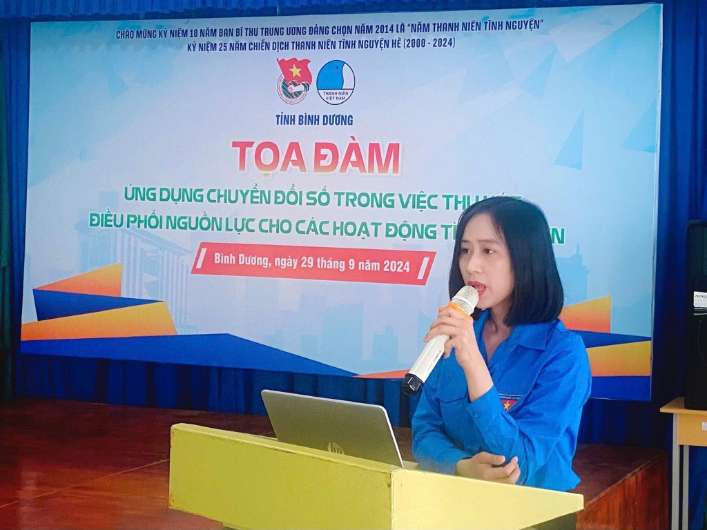 Đồng chí Võ Ngọc Hiền, Phó Bí thư Chi đoàn Trung tâm Công nghệ thông tin - Viễn thông Bình Dương chia sẻ.  