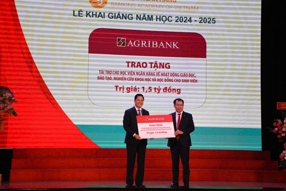 Long trọng lễ khai giảng năm học 2024  - 2025 tại Học viện Ngân hàng