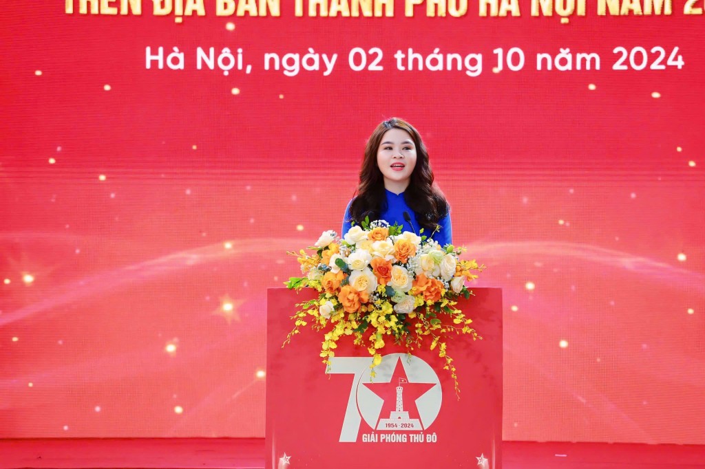 100 thủ khoa xuất sắc của Thủ đô năm 2024 ghi danh sổ vàng