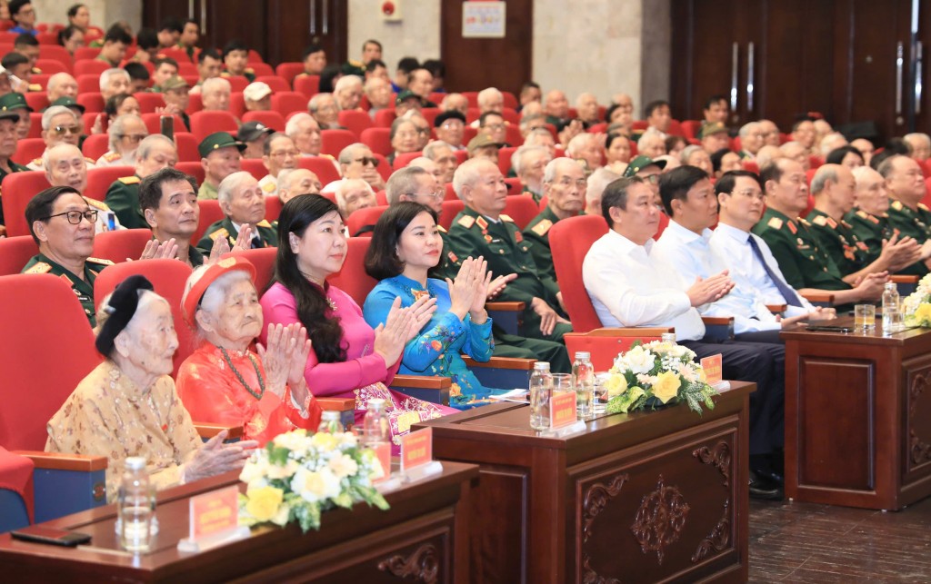 Hà Nội tri ân, tôn vinh những người làm nên chiến thắng