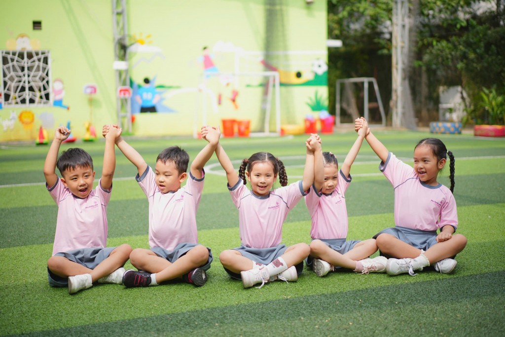 Tại trường mầm non Phú Đông Lotus, con trẻ không chỉ học hỏi mà còn được khám phá thế giới xung quanh