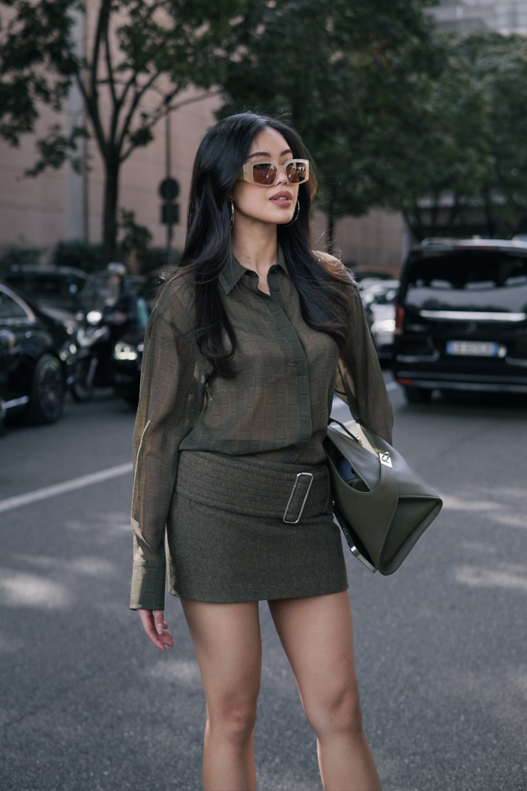 Jacqueline Tiên Nguyễn tỏa sáng tại Milan & Paris Fashion Week