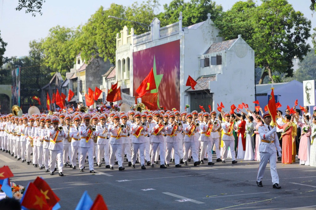 Tự hào truyền thống, vững bước tương lai