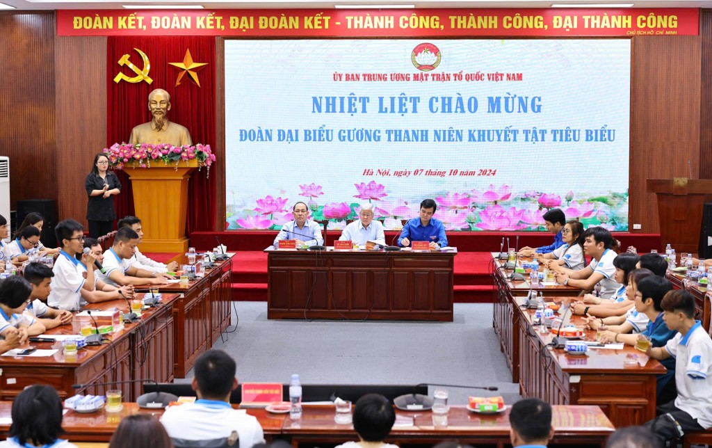 Quang cảnh buổi gặp mặt