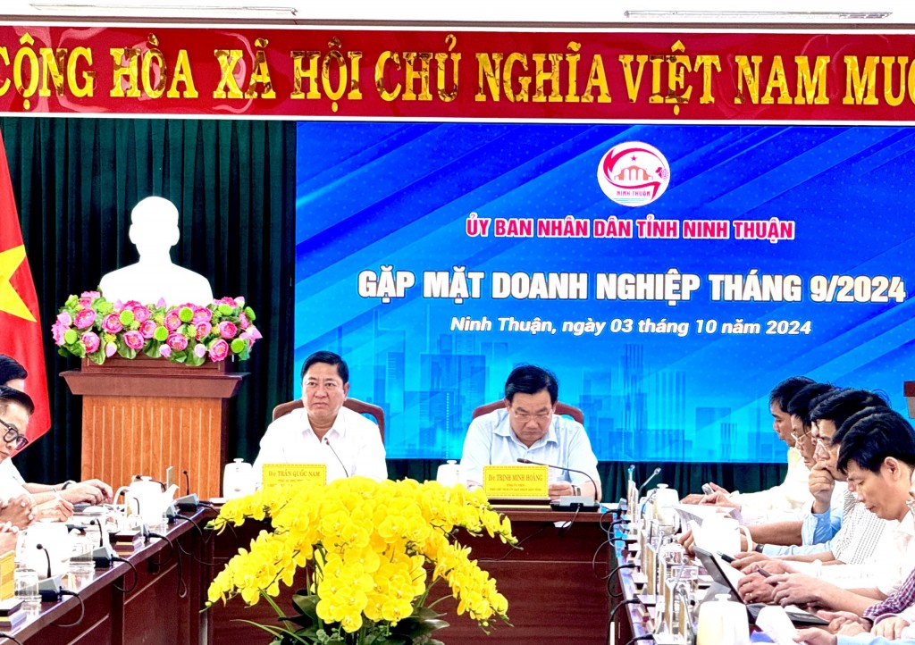 Chủ tịch UBND tỉnh Ninh Thuận, ông Trần Quốc Nam chủ trì buổi gặp mặt kỷ niệm Ngày Doanh nhân Việt Nam (13/10) với chủ đề “Doanh nghiệp Ninh Thuận hội nhập và phát triển”.