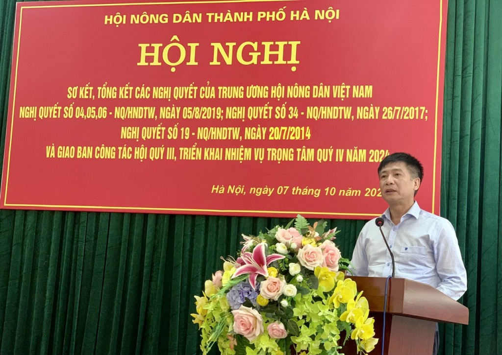 Hỗ trợ nông dân phát triển sản xuất, kinh doanh, quảng bá sản phẩm