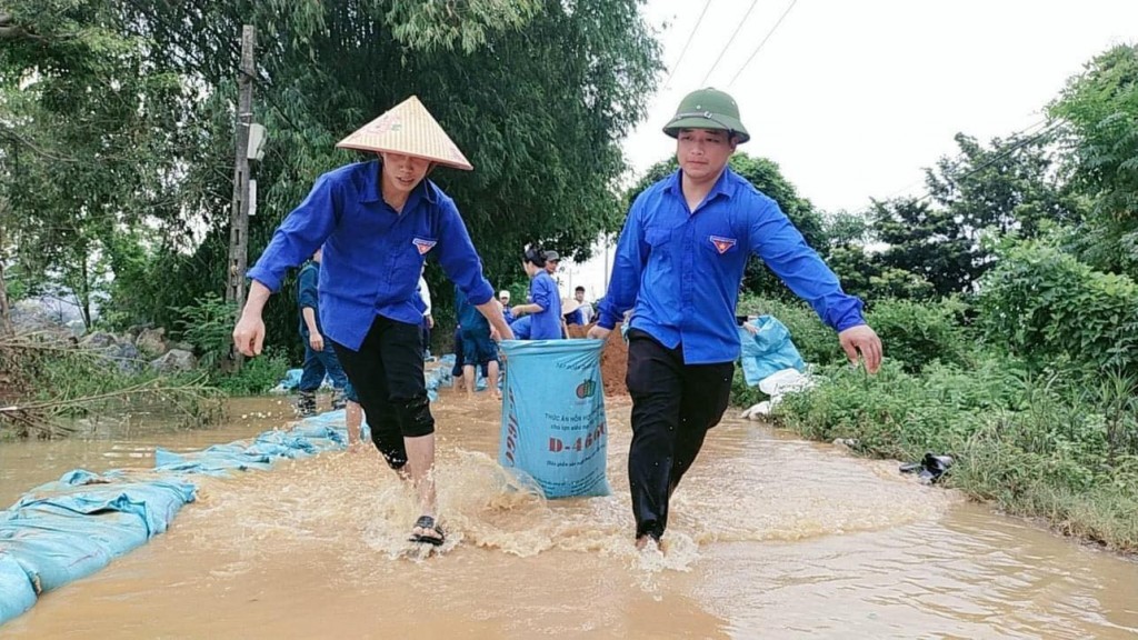 Các bạn trẻ Thủ đô tình nguyện vì cộng đồng