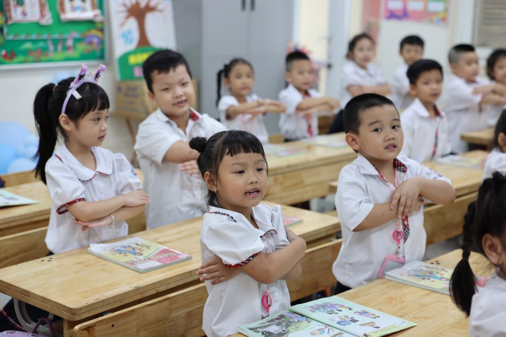 Học sinh trường Tiểu học Thăng Long, quận Hoàn Kiếm (Ảnh: Thanh Tùng)