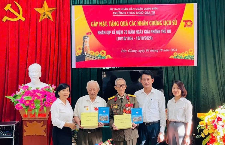Gặp mặt nhân chứng lịch sử kỷ niệm 70 năm Ngày Giải phóng Thủ đô