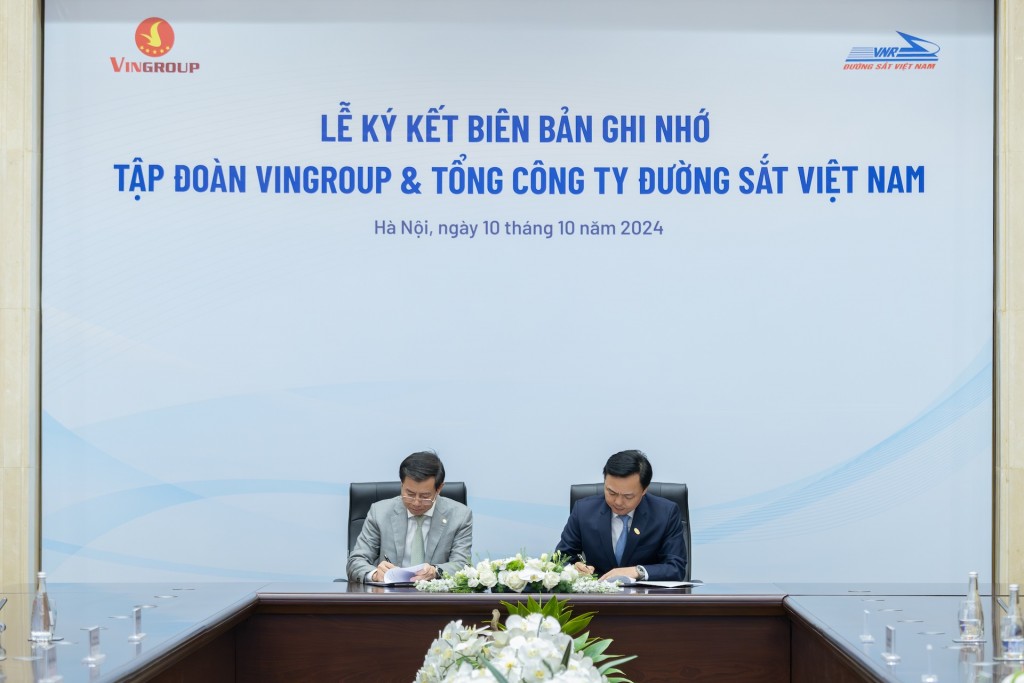 Vingroup cùng Tổng Công ty Đường sắt Việt Nam thúc đẩy chuyển đổi xanh