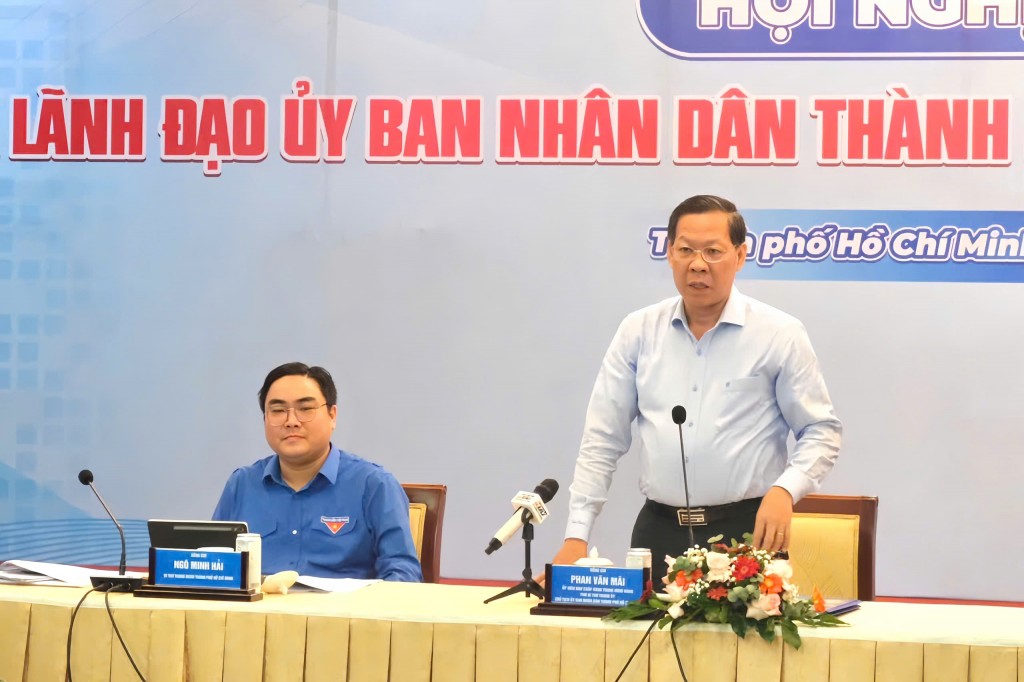 Chủ tịch UBND TP Hồ Chí Minh Phan Văn Mãi trả lời những thắc mắc, đề xuất của thanh niên