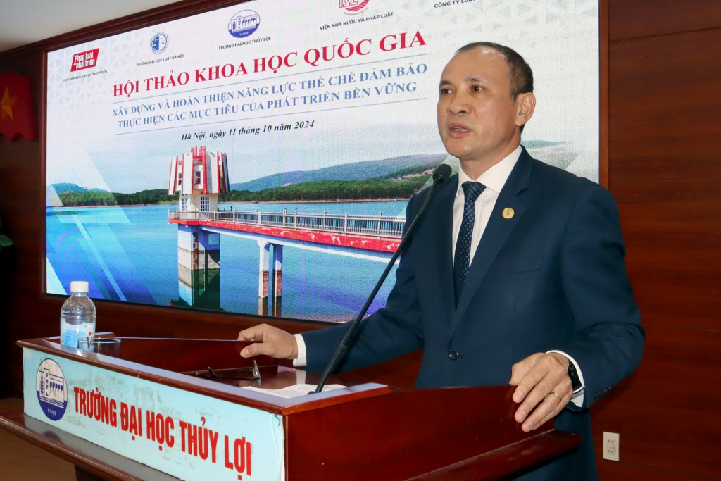 GS.TS Nguyễn Trung Việt - Phó hiệu trưởng trường Đại học Thủy lợi.